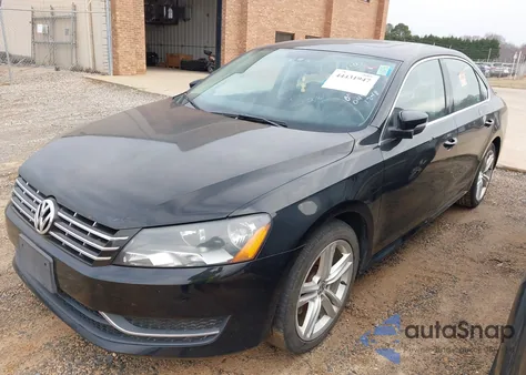 2014 Volkswagen Passat 2.0L Tdi Se z USA, uszkodzony, nr VIN 1VWBN7A39EC044528